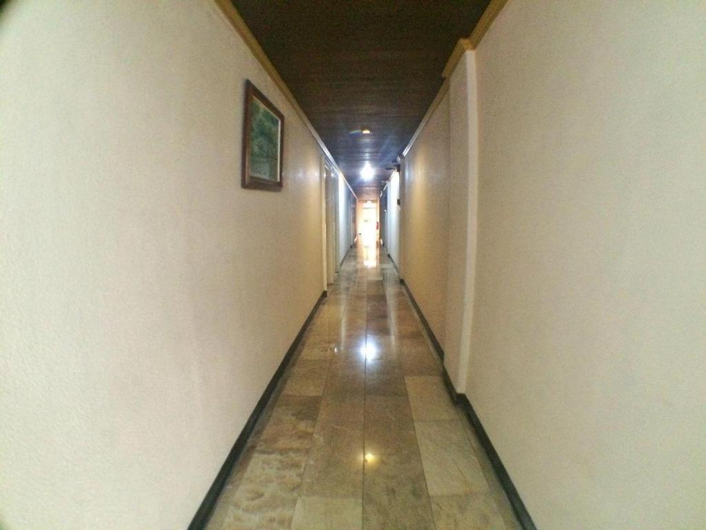 Suzuki Beach Hotel Olongapo Exterior foto